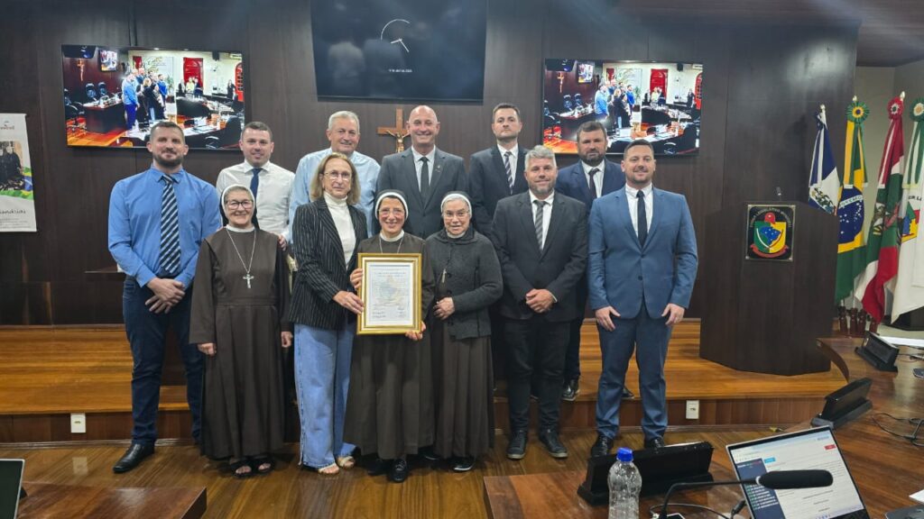 Irmãs Beneditinas da Divina Providência recebem Moção Honrosa em Nova Veneza pelos 90 anos de missão no Brasil