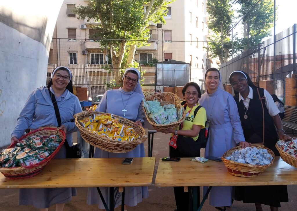 Irmãs da Casa Geral, em Roma, participam como voluntárias do Jubileu da Juventude e reforçam presença missionária na Itália
