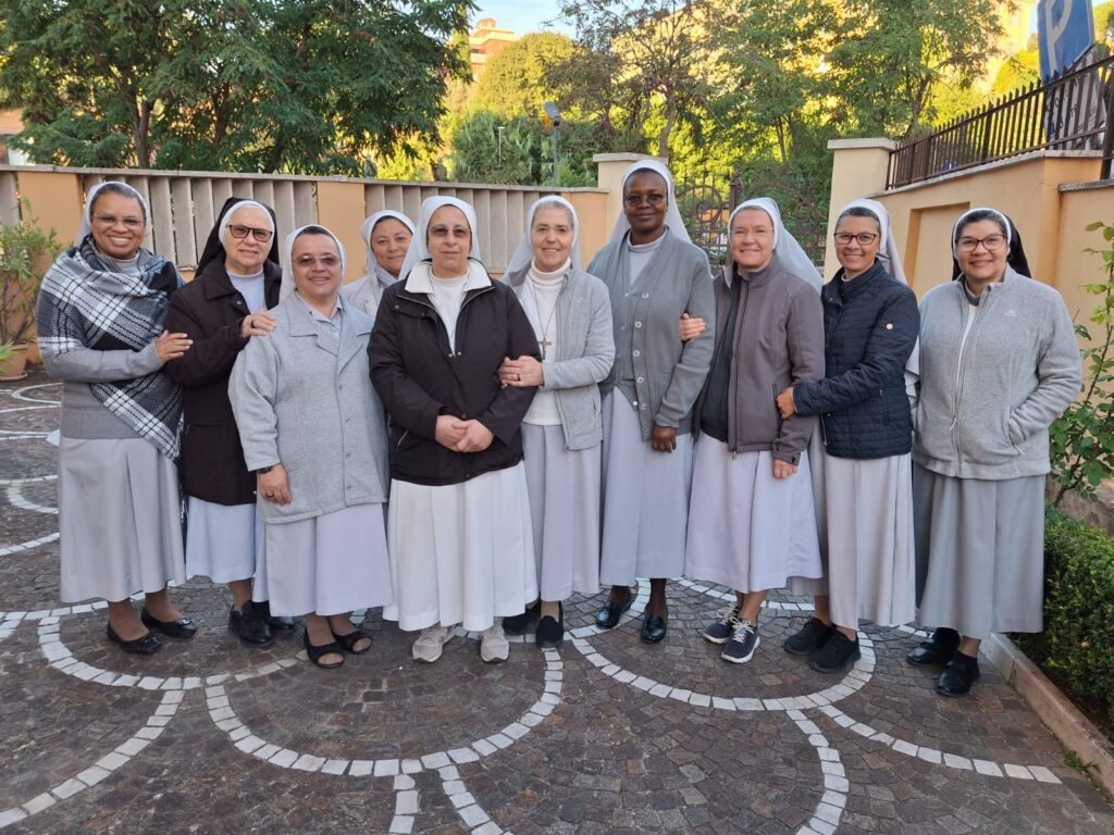 Encontro em Roma fortalece comunhão e esperança na missão das Irmãs Beneditinas da Divina Providência